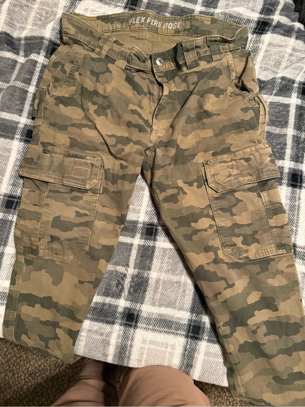 Duluth Trading Co Camo Cargo Pants - Olive/Brown